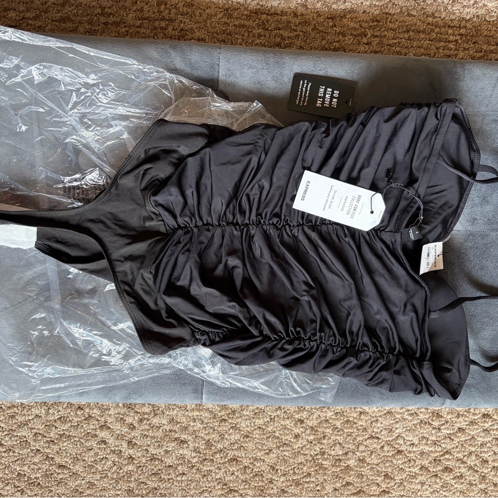 NWT EXPRESS RUCHED BODY CONTOUR BODYSUIT - Picture 2 of 6